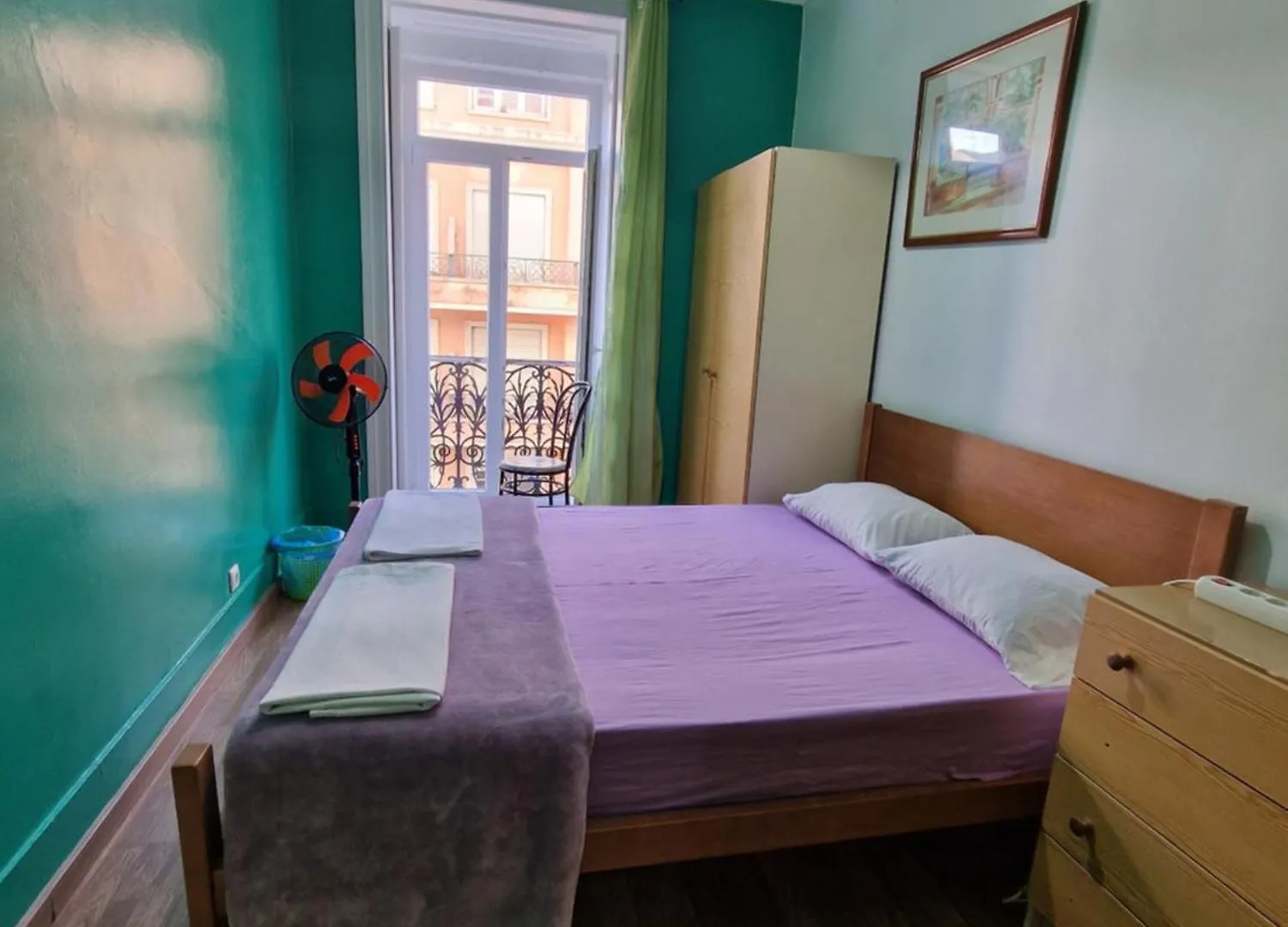 Хостел Alojamento Local Private Accommodation Лиссабон